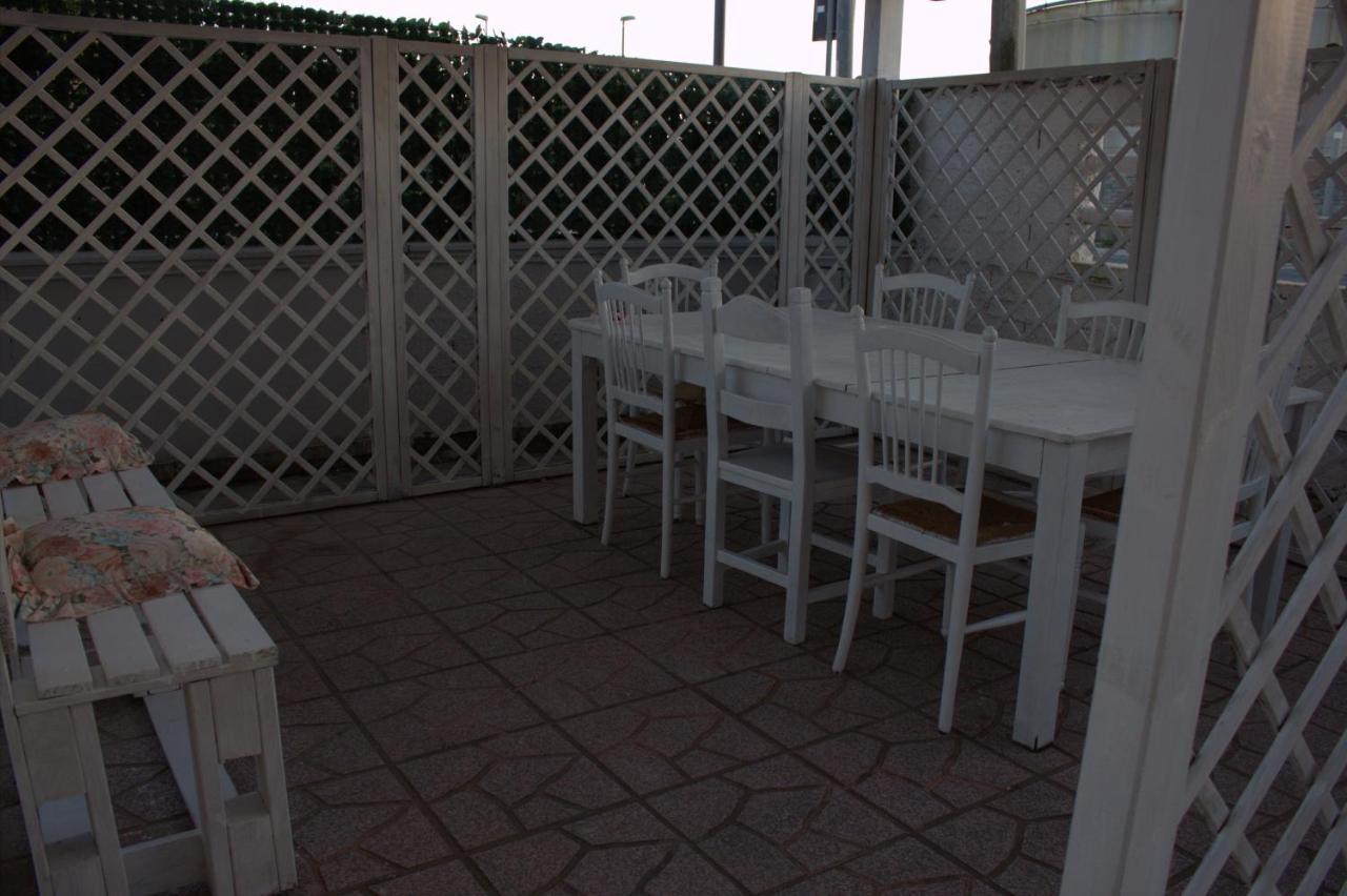 Fiumicinoa57 Bed & Breakfast エクステリア 写真